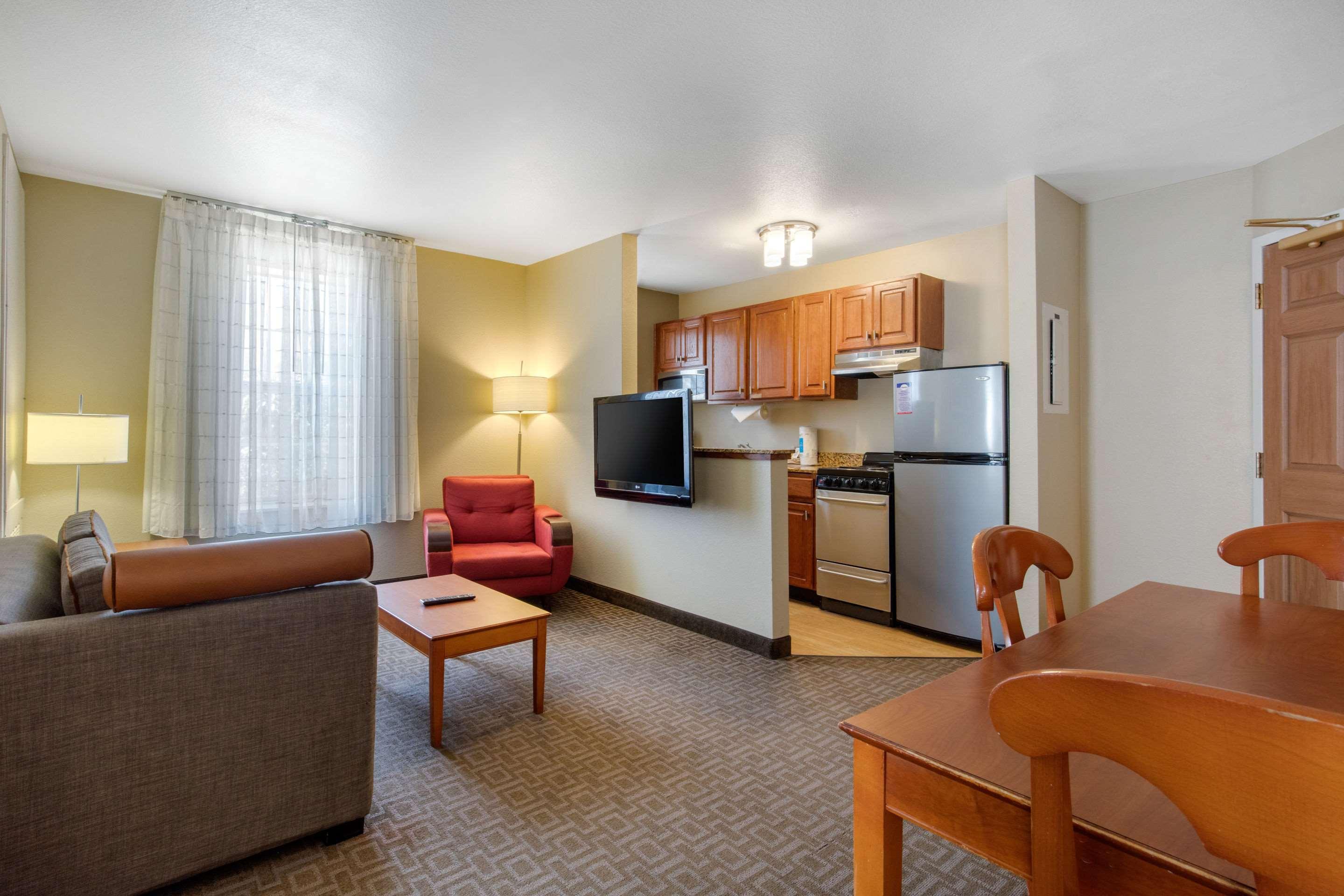 Suburban Studios Birmingham Homewood I-65 Экстерьер фото